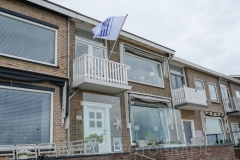 AAA4542