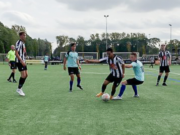 Jong Quick Boys loopt in het mes