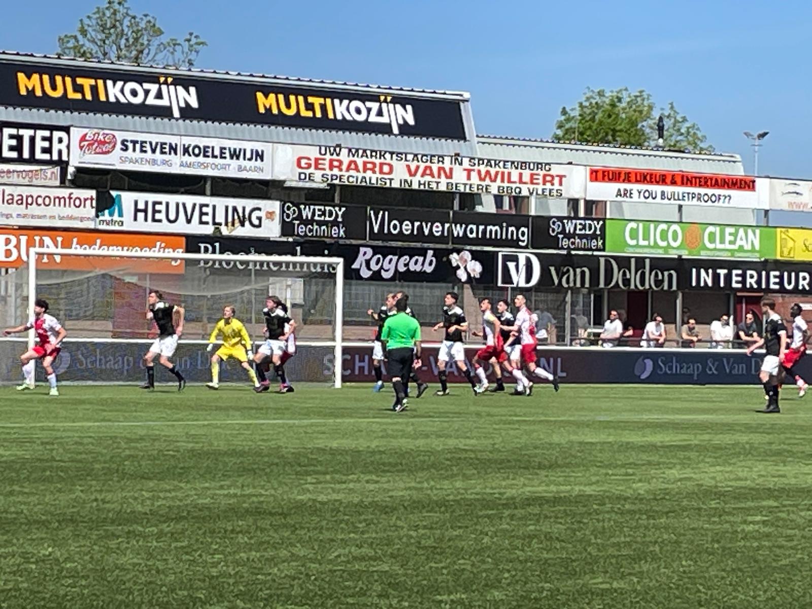 Koploper Jong Quick Boys verliest kraker tegen Jong IJsselmeervogels