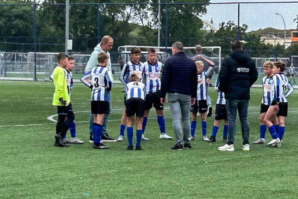 JO12-3 houdt zicht op kampioenschap