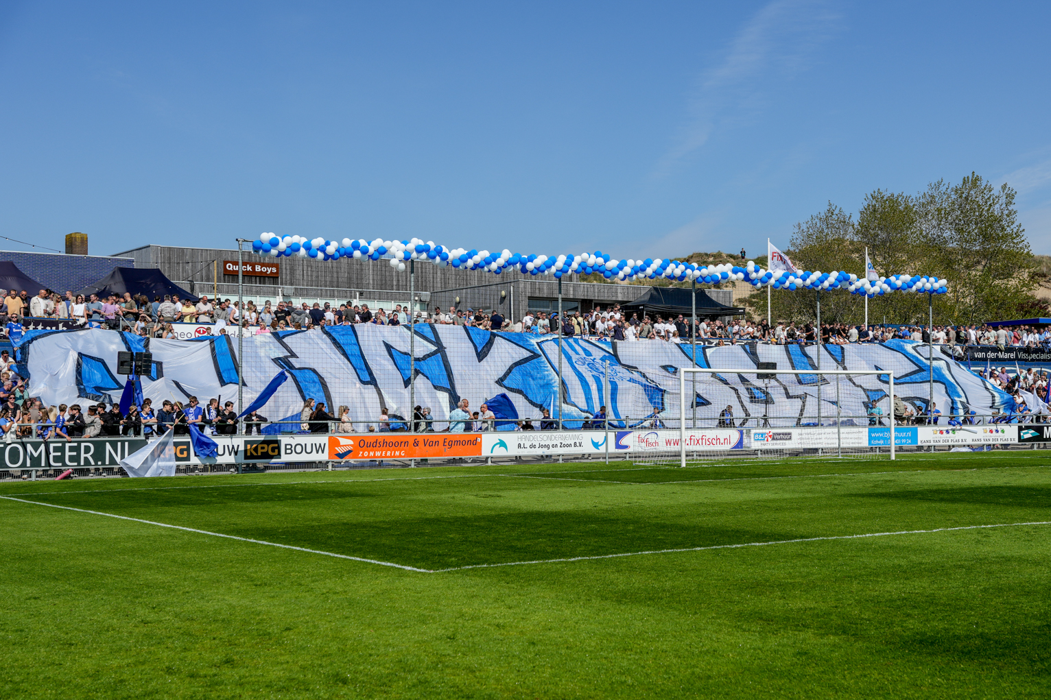 #quispa, sfeer, publiek, supporters, spandoek, tribune