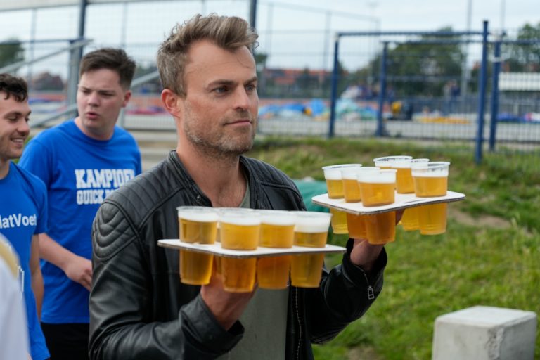 familiedagen, plezier, feest, bier, eten, vlees, bar (2)