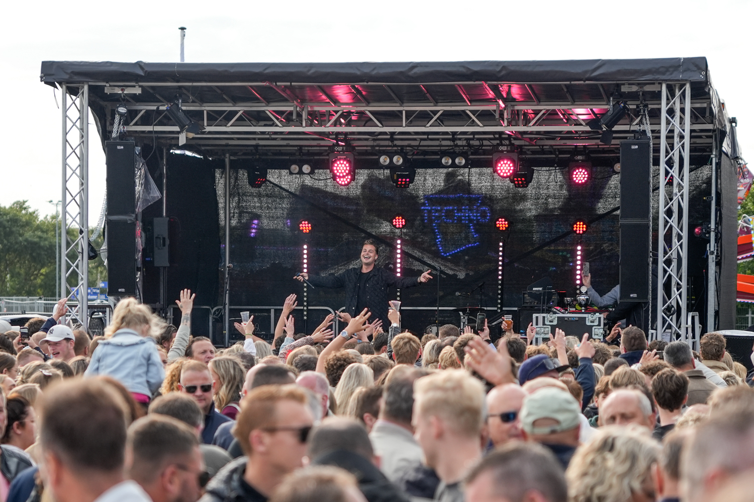 familiedagen, plezier, gezelligheid, robert van hemert, muziek, plein (2)