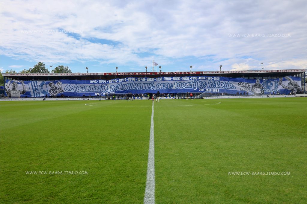 spandoek-tribune-ed-baars-1024x682.jpg